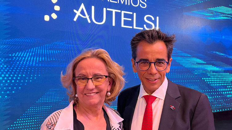 Nuestra presidenta, Inmaculada Sánchez Ramos, ha representado a la AEIT- Madrid en los Premios AUTELSI 2025