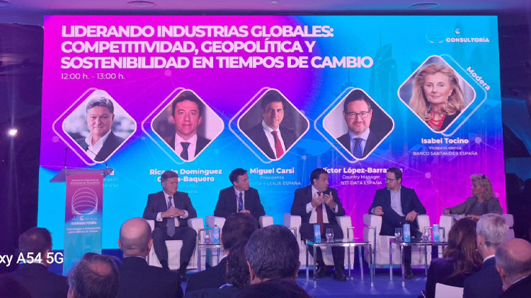 AEIT Madrid participa en un encuentro clave para el sector de la consultoría y las tecnologías de la información en España organizado por AEC